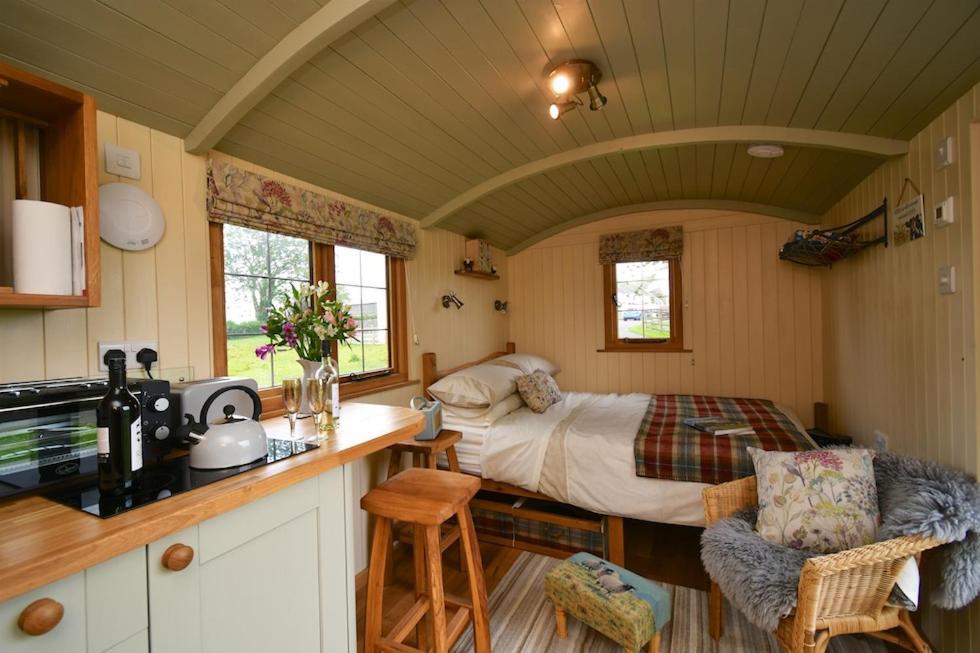 The Shepherds Hut 卡马森 外观 照片