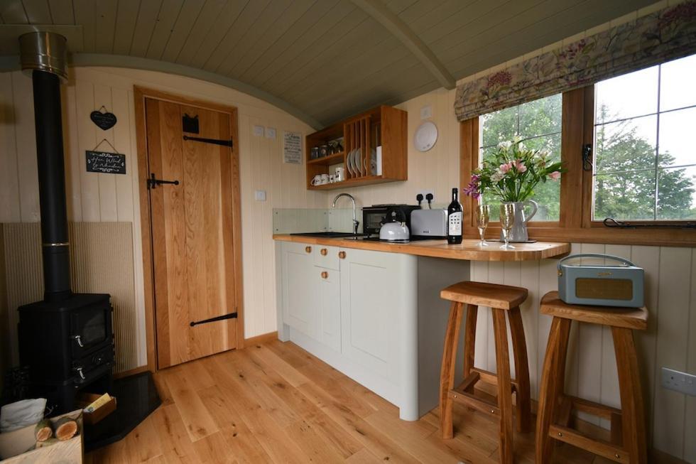 The Shepherds Hut 卡马森 外观 照片